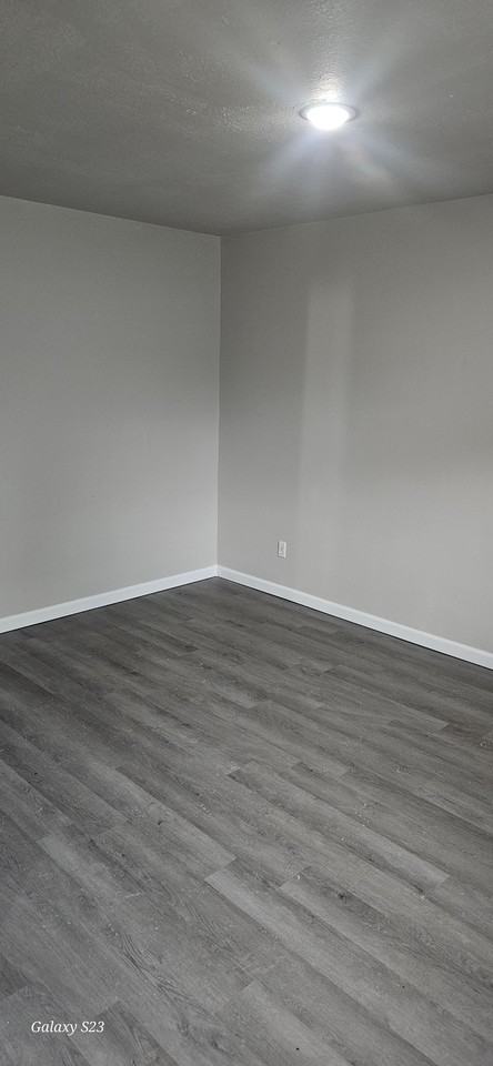 2308 Savannah St Apt 6 - Photo 3 of 9