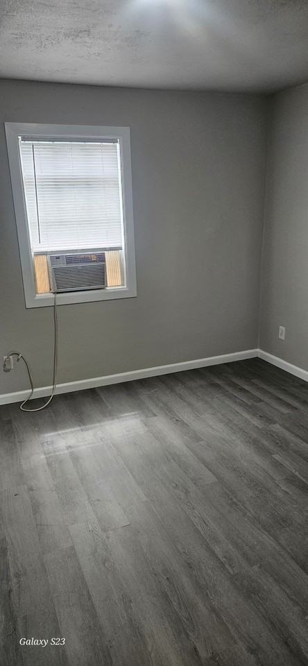 2308 Savannah St Apt 6 - Photo 7 of 9