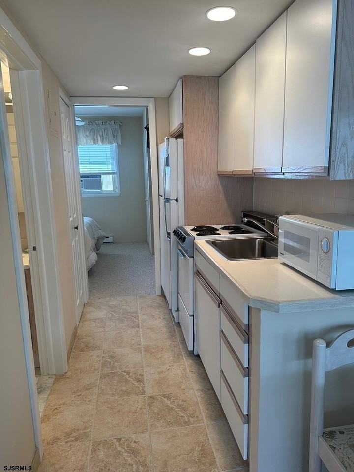 1600 1600 Avenue Ave - Photo 5 of 17