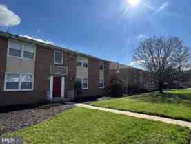 2051 N Susquehanna Trl #B - Photo 1 of 1