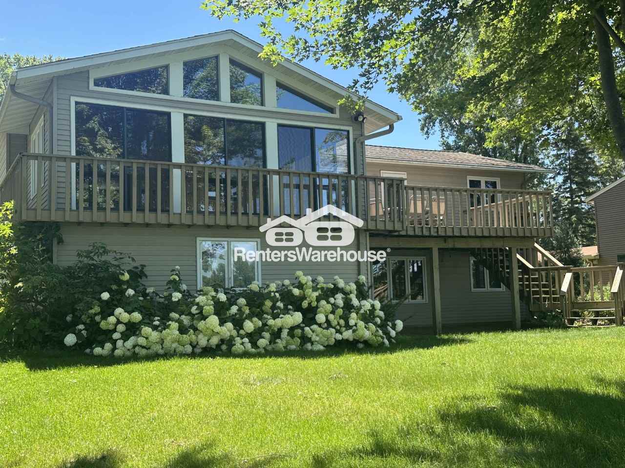 1322 Meadowlark Dr - Photo 3 of 37