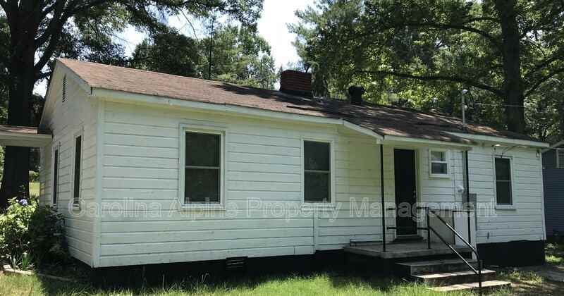 1132 Browns Ave - Photo 2 of 12