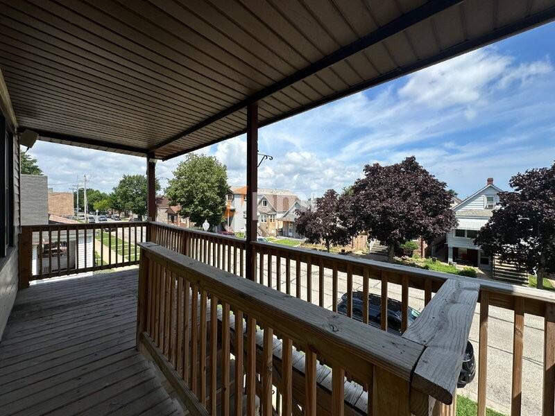 1530 121st St #2 - Photo 3 of 16