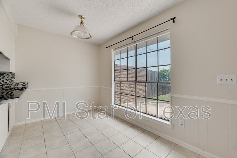2130 Teakwood Ln - Photo 7 of 21