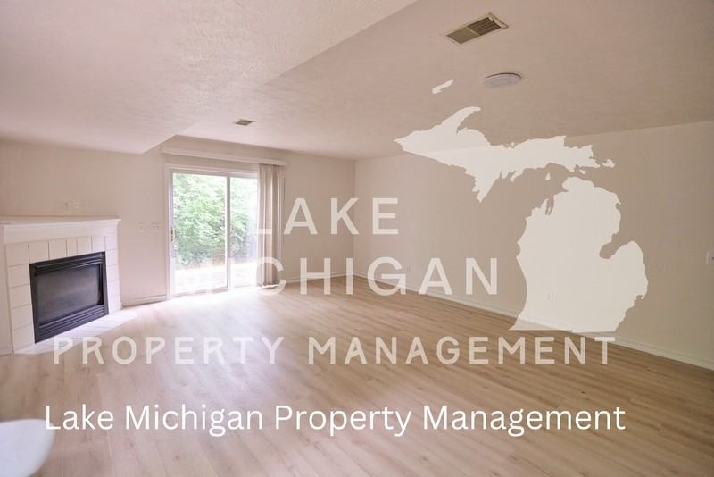 3281 Park Ridge Ln Ne - Photo 3 of 13