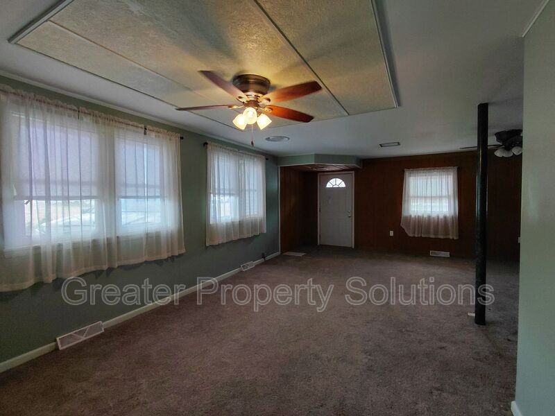 14433 Morse St - Photo 2 of 9