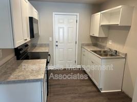 featured image of 215 W Quilly St