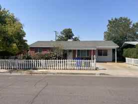 106 E Linda Ln - Photo 1 of 1
