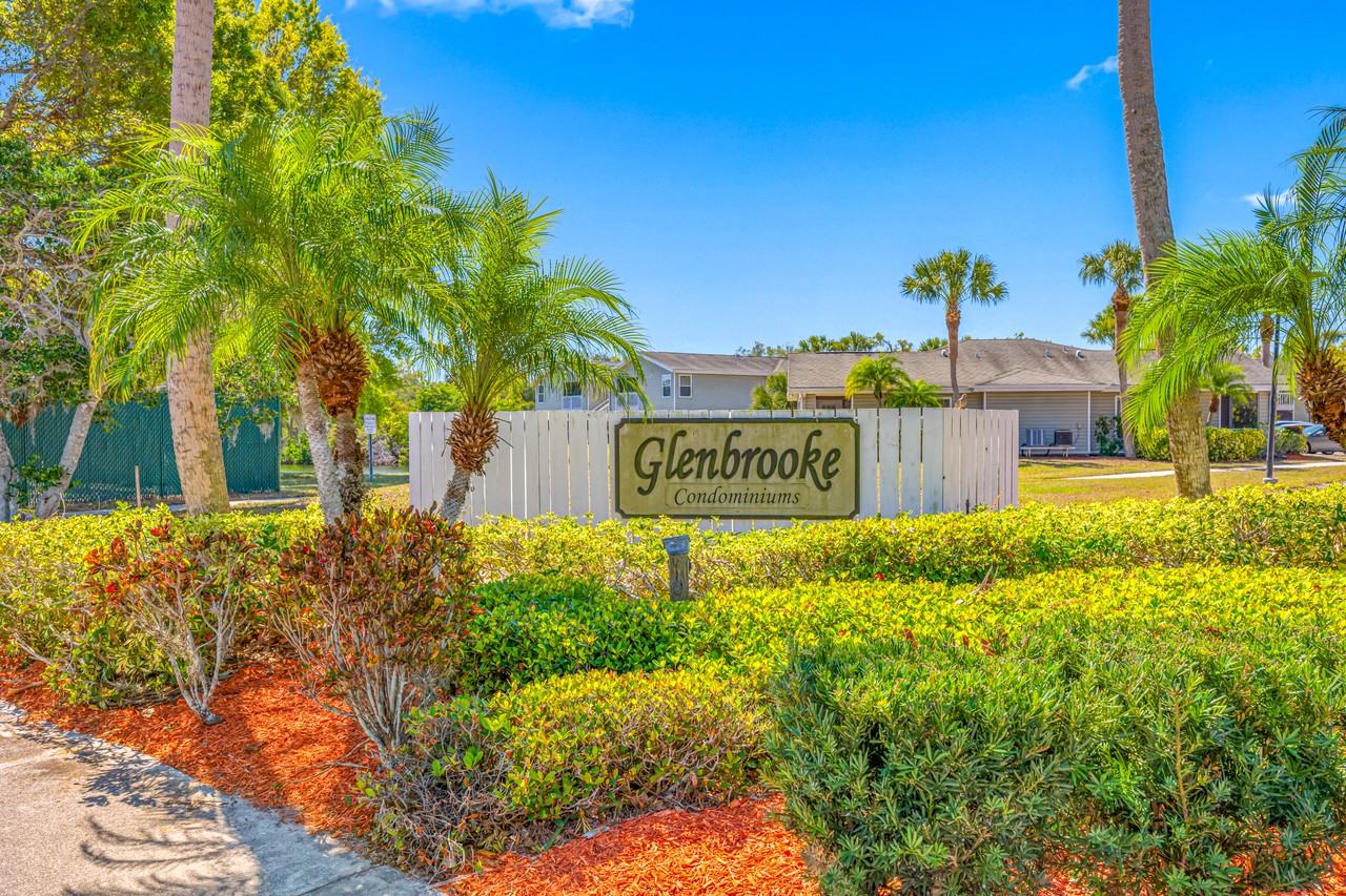 8103 45Th Ct E - Photo 2 of 25