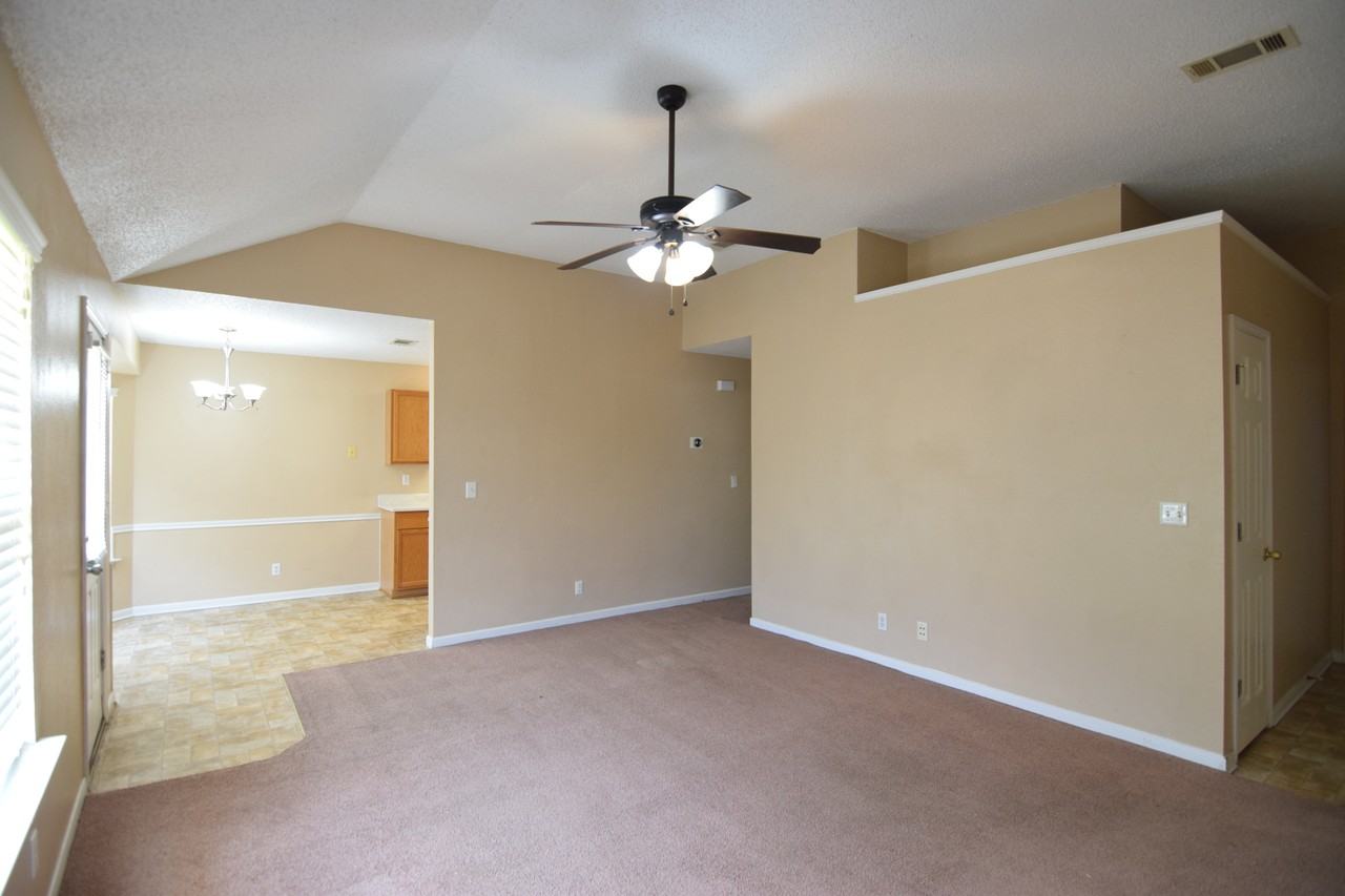 3013 Boydstun Loop - Photo 6 of 19