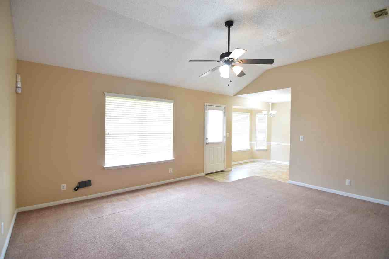 3013 Boydstun Loop - Photo 7 of 19