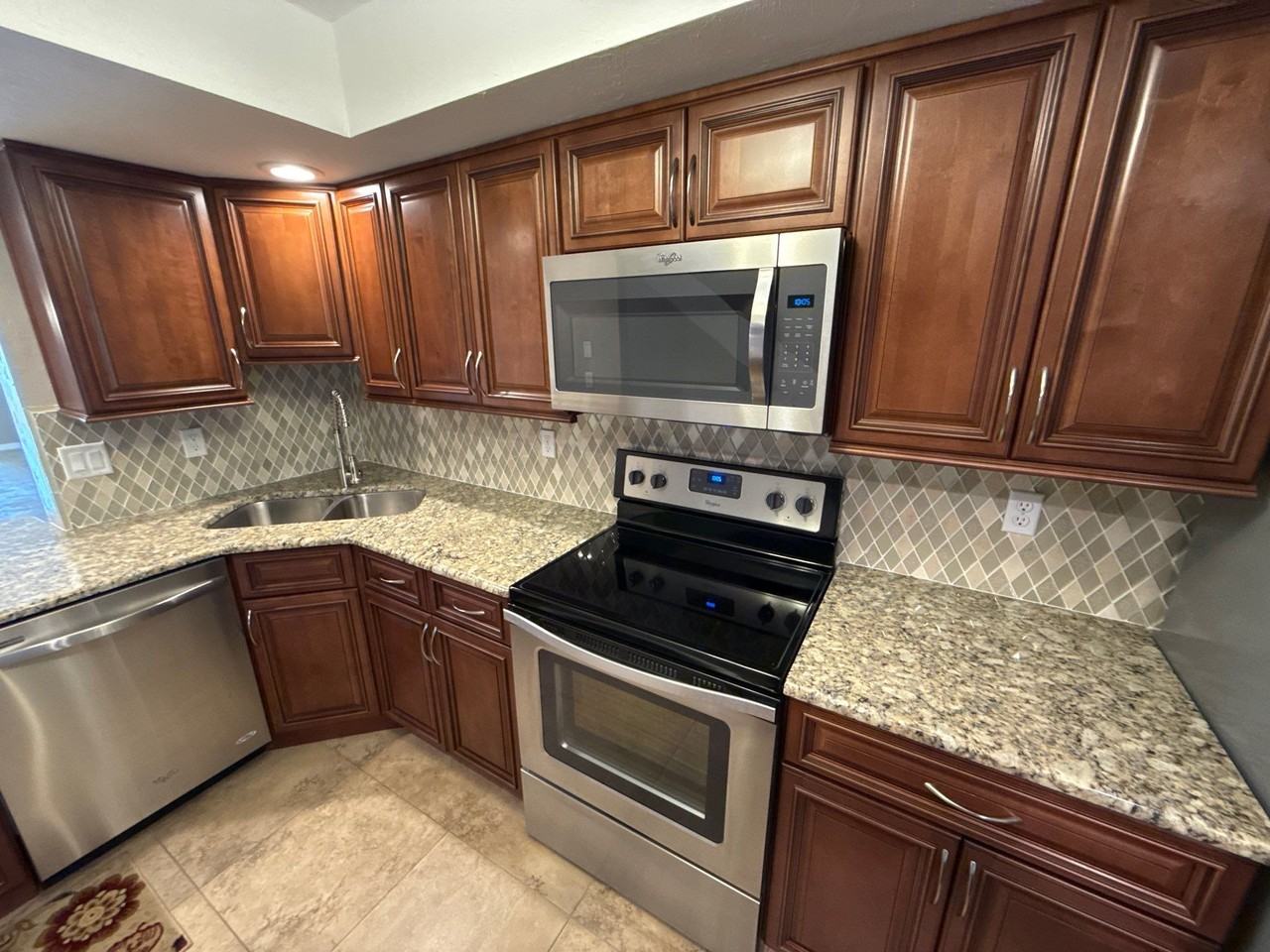 790 E Gilchrist Ct #2B - Photo 4 of 33