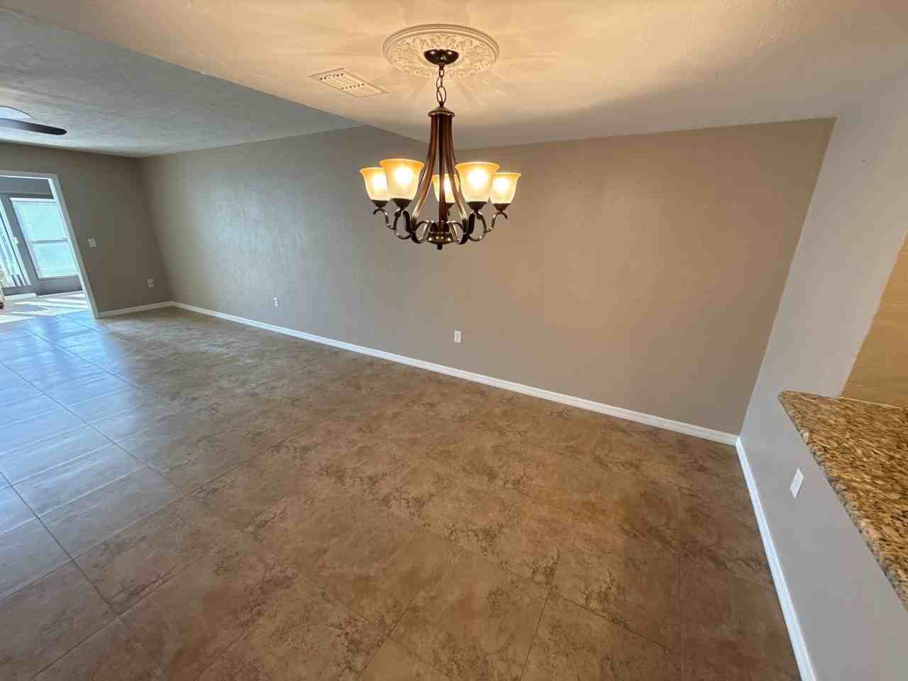 790 E Gilchrist Ct #2B - Photo 5 of 33