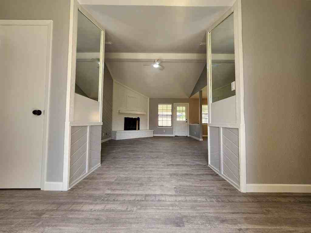 3026 Fredna Pl - Photo 2 of 12