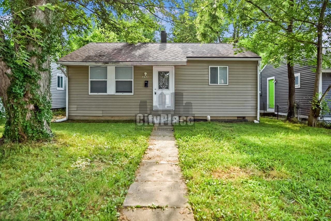 2921 N Gladstone Ave - Photo 4 of 19