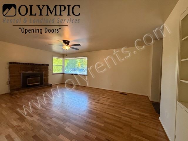 2422 22nd Ave Se - Photo 2 of 11