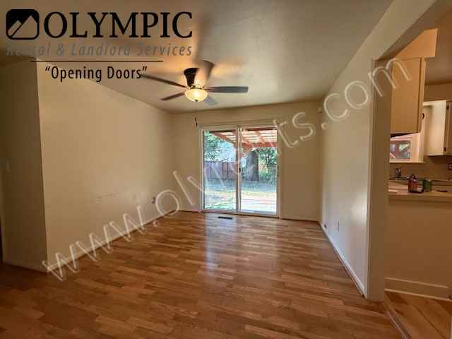 2422 22nd Ave Se - Photo 3 of 11