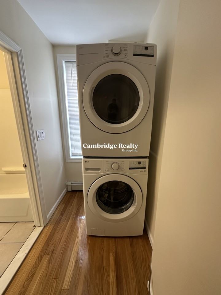 387 Somerville Ave #2 - Photo 4 of 15