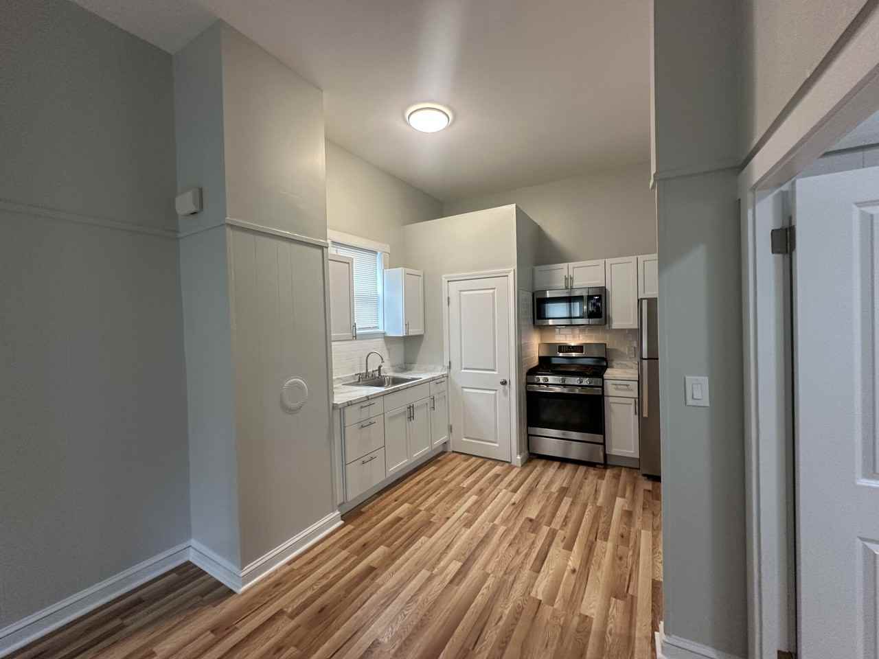 Newton St #1F - Photo 3 of 23