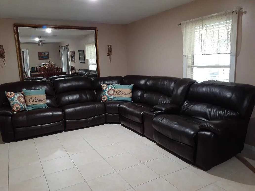 811 McKenny Ave - Photo 3 of 10