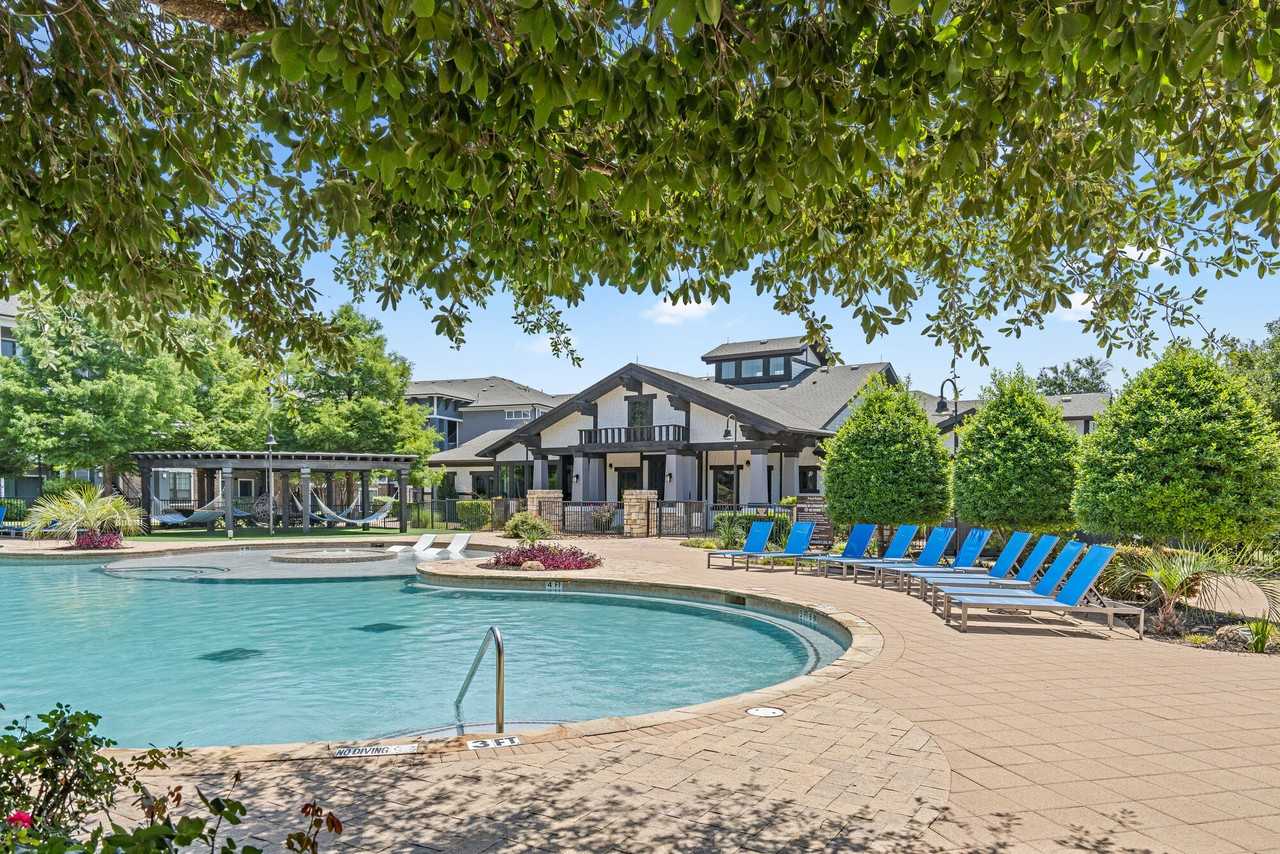 The Oaks at Techridge - Photo 5 of 33