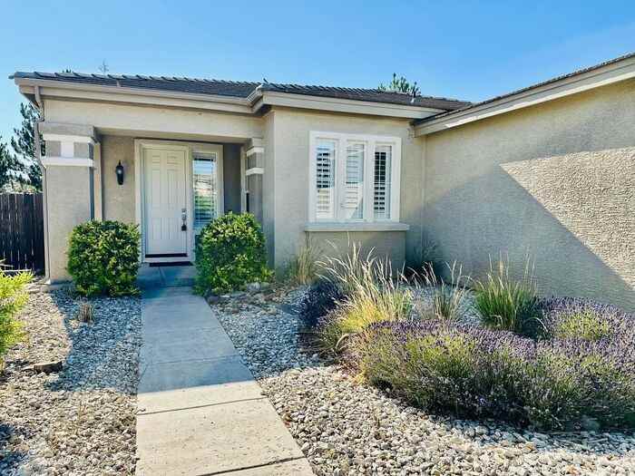 6350 Cedar Waxwing Ct - Photo 2 of 32