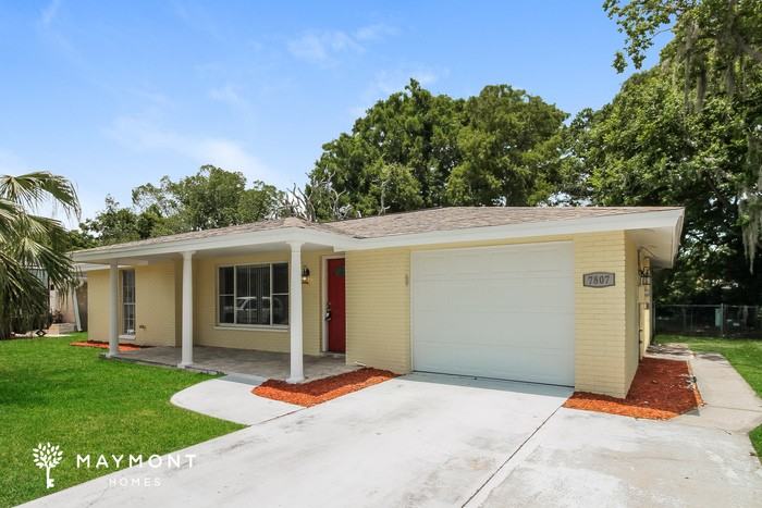 7807 Raintree Dr - Photo 3 of 11