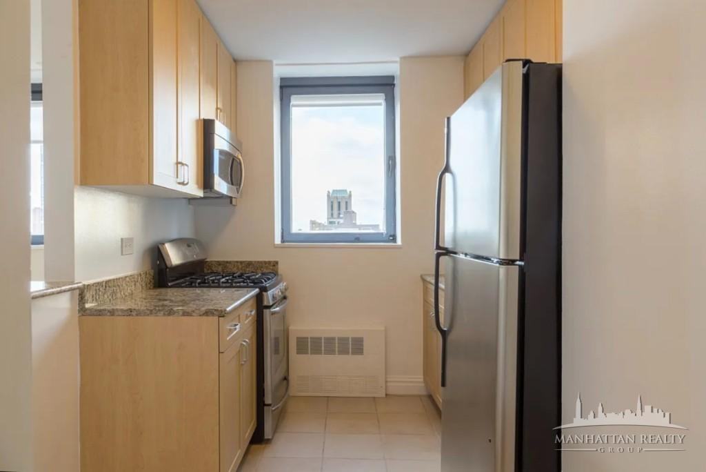 W 48th St #27K - Photo 3 of 12