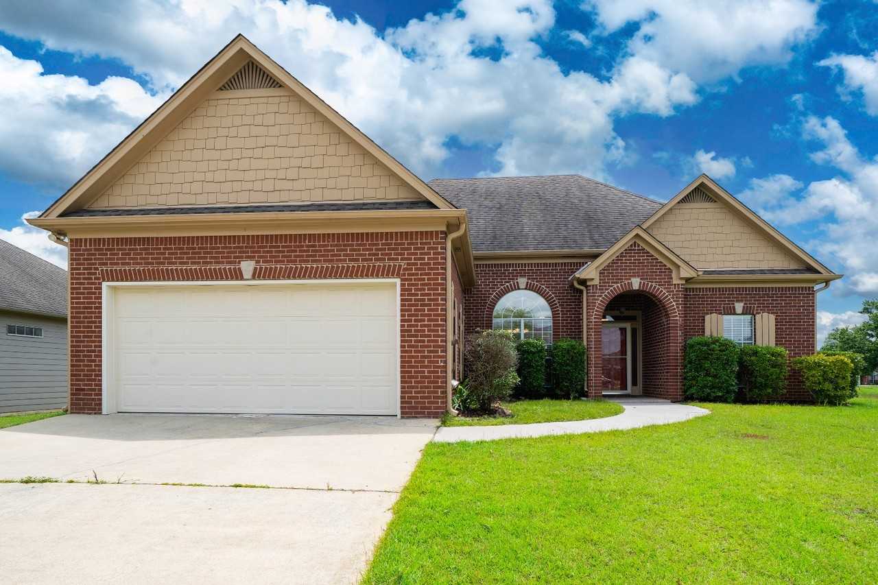 800 Waterford Cir - Photo 2 of 20