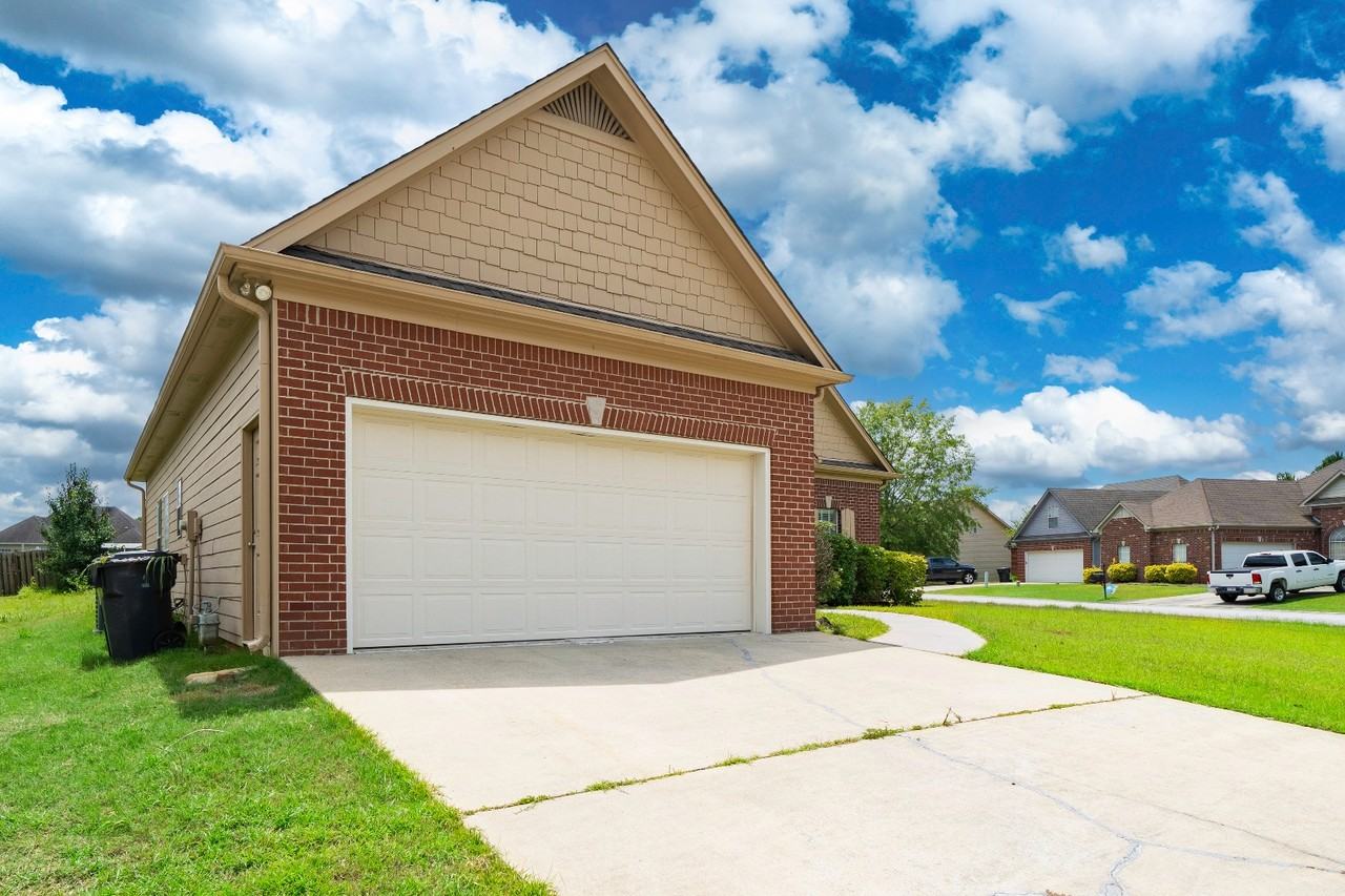 800 Waterford Cir - Photo 6 of 20