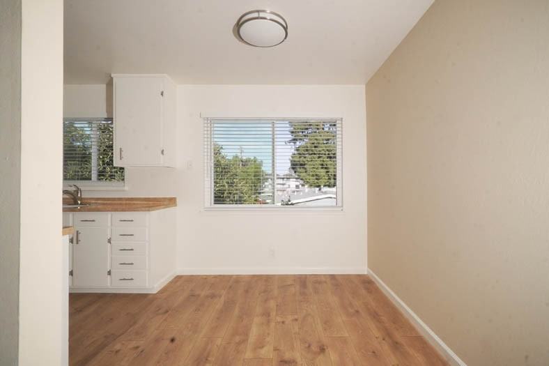 415 Del Medio Avenue #08 - Photo 4 of 12