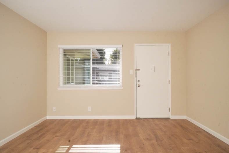 415 Del Medio Avenue #08 - Photo 6 of 12