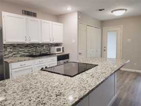 560 Northridge Dr - Photo 1 of 1