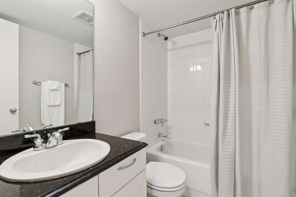 3321 Rosedale Ave #4 - Photo 6 of 27