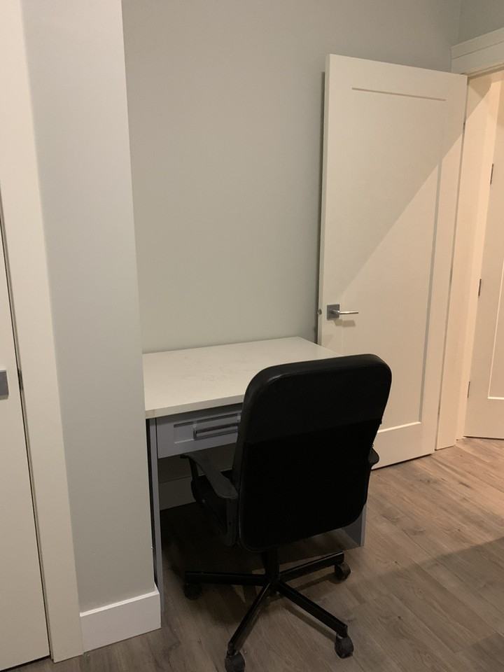 Granville Ave - Photo 5 of 14