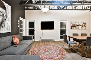2070 Rue Clark #403 - Photo 1 of 1