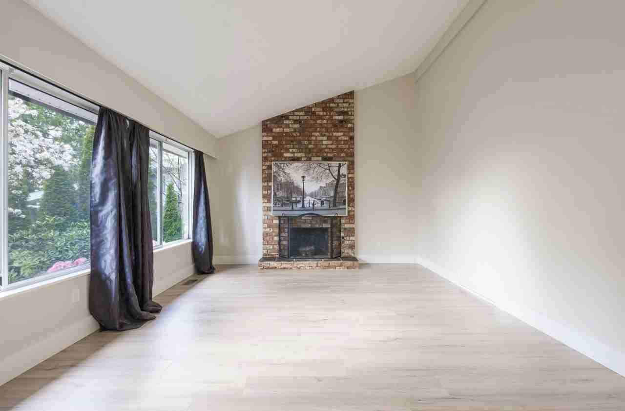 Arbour Pl - Photo 4 of 20