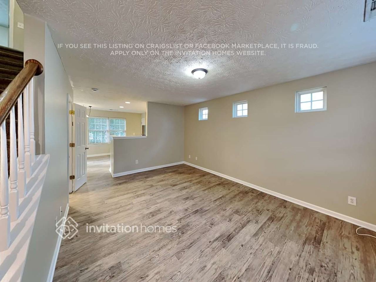 131 Oak Grove Pl - Photo 5 of 8