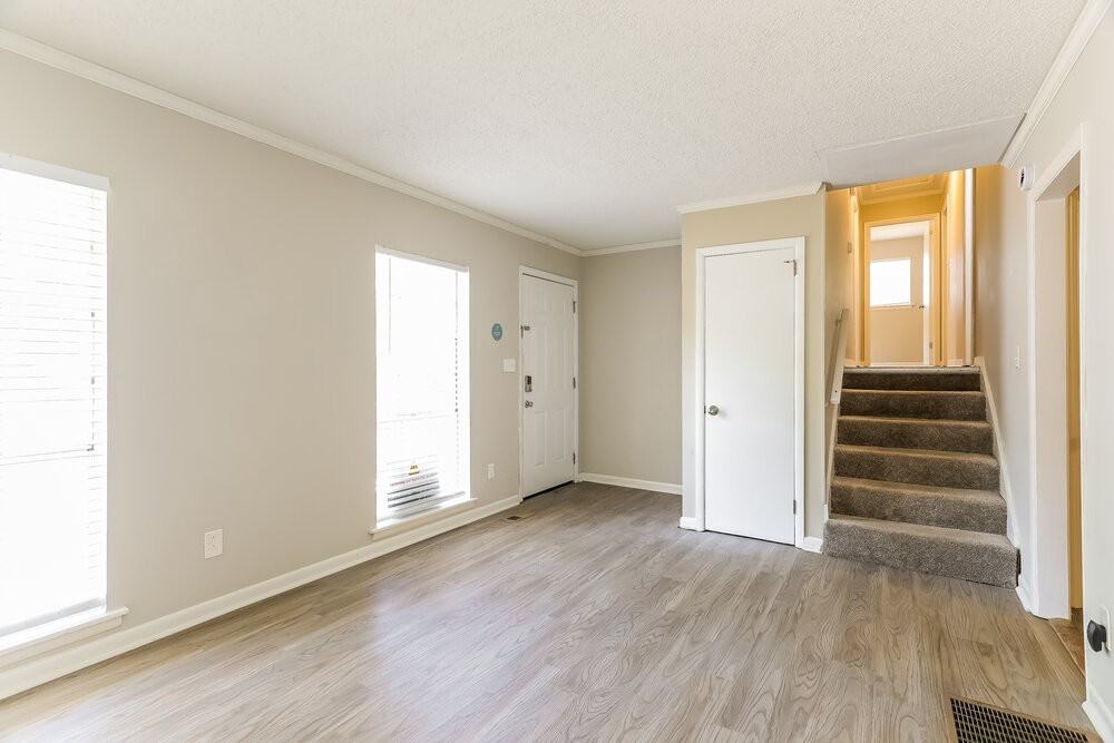 2655 6th St Ne - Photo 6 of 18