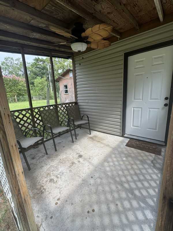 50 Laramie Dr - Photo 2 of 12