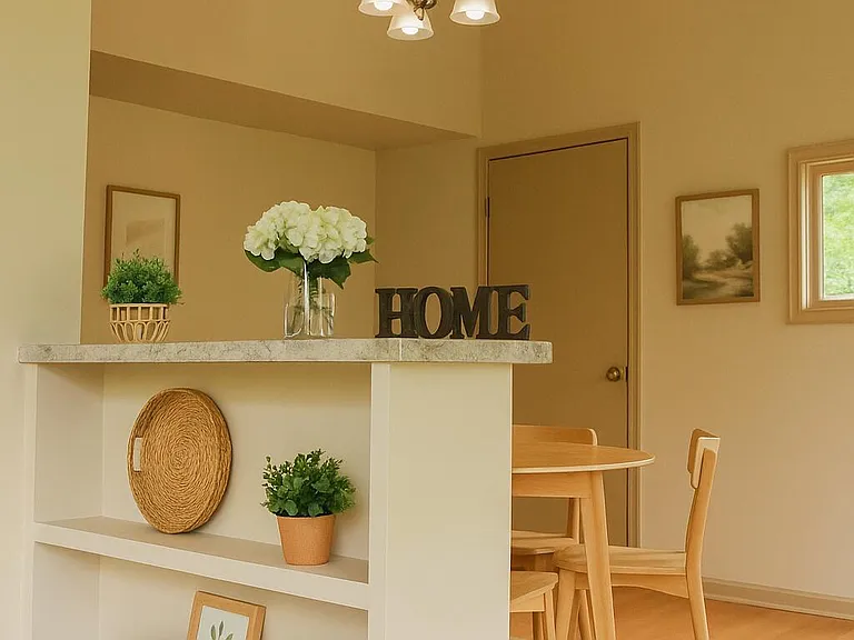 137 Country Club Cir - Photo 3 of 8