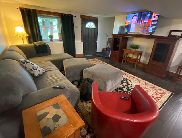 1008 Westdale Ln - Photo 2 of 14