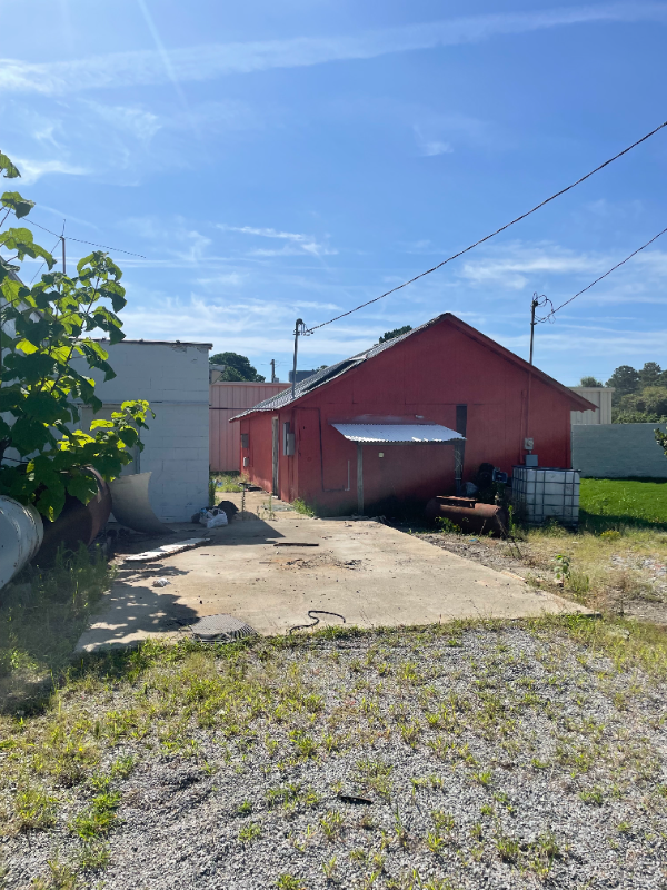 102 E Green St - Photo 6 of 6