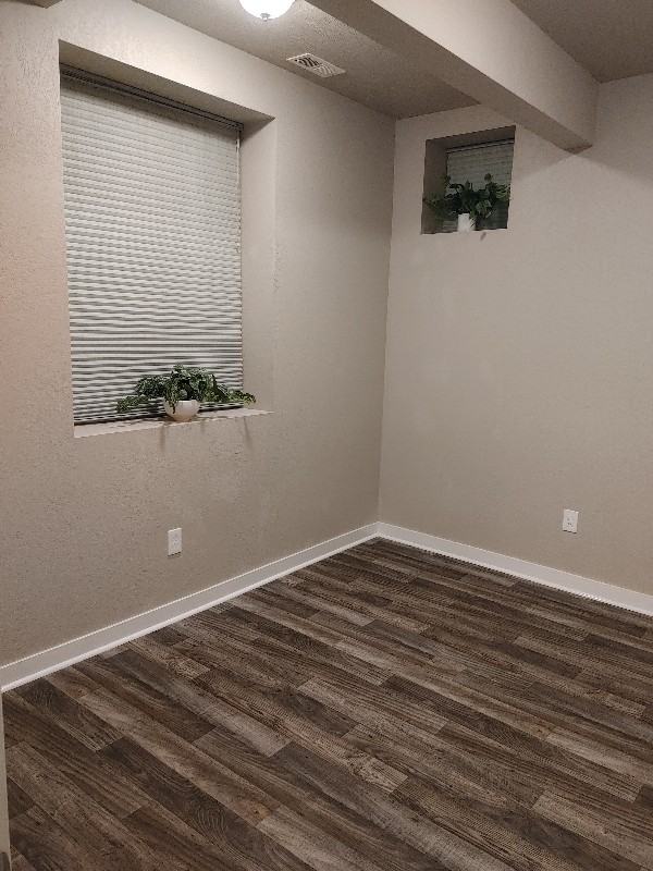 1619 W Providence Ave - Photo 4 of 6