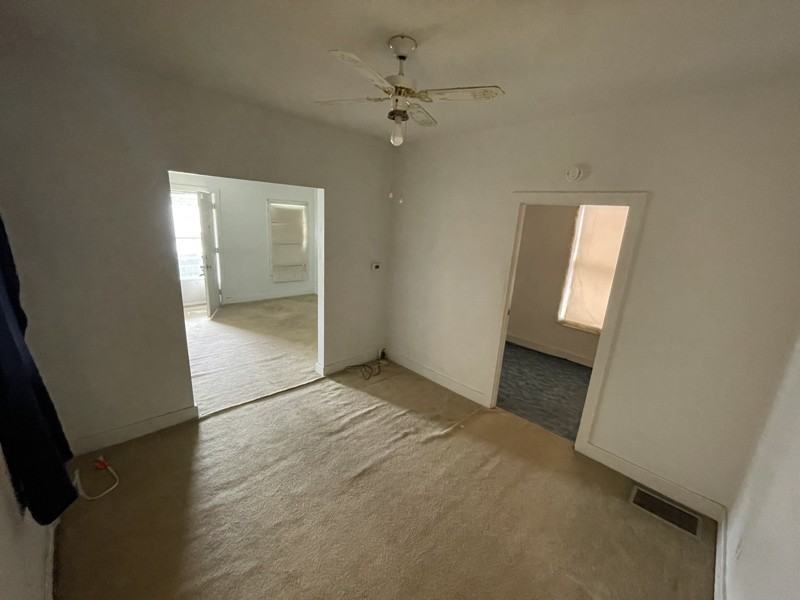 1546 Tecumseh St - Photo 2 of 6