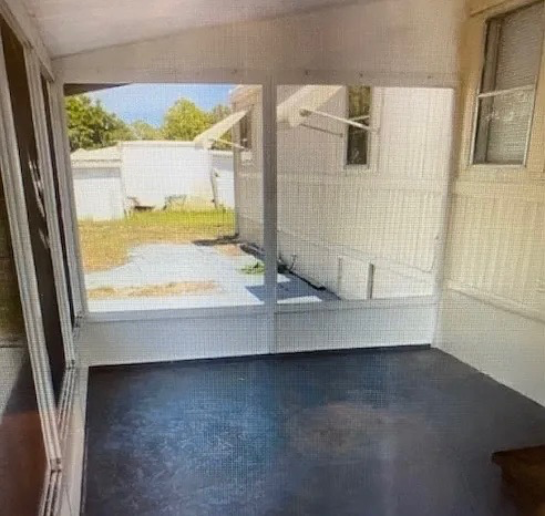 7849 Se Eagle Ave - Photo 3 of 8