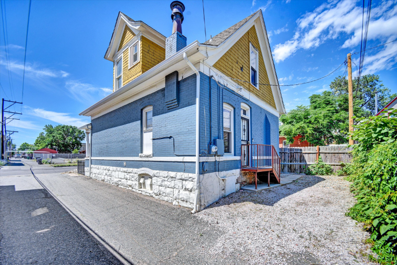 523 W 8th Ave - Photo 3 of 20