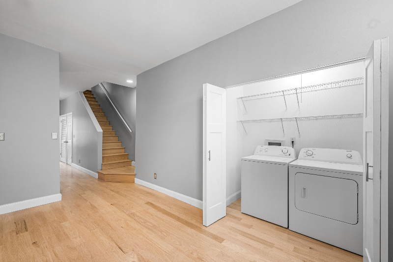 3205 Lemp Avenue - Photo 4 of 23