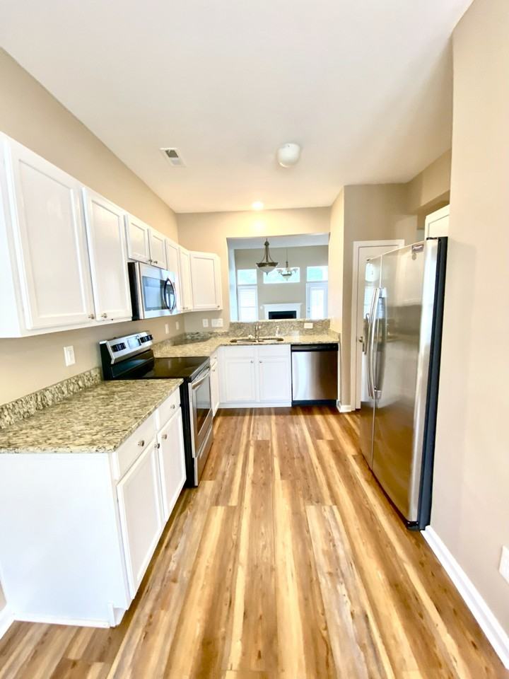 6001 Boathouse Ln #B - Photo 2 of 21