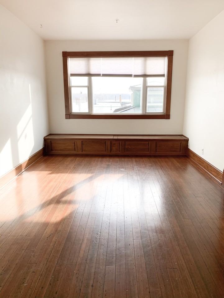 124 E 2nd St #1 - Photo 3 of 11